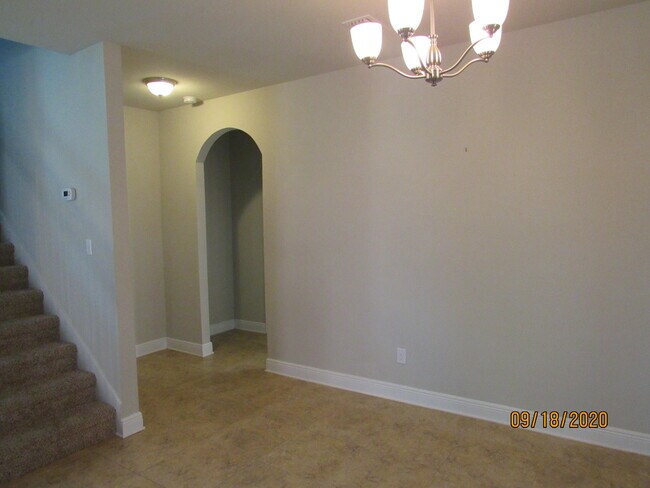 Photo - 173 Whitman Way