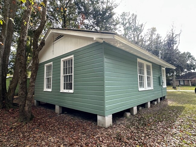 Photo - 1528 S Lartigue Ave