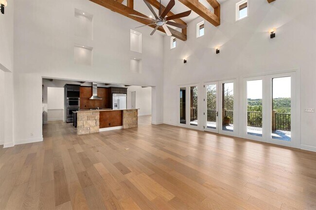 Photo - 1101 Sprague Ln