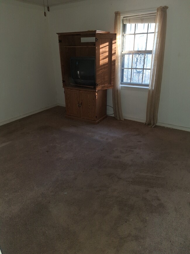 Photo - 139 Wagwood St