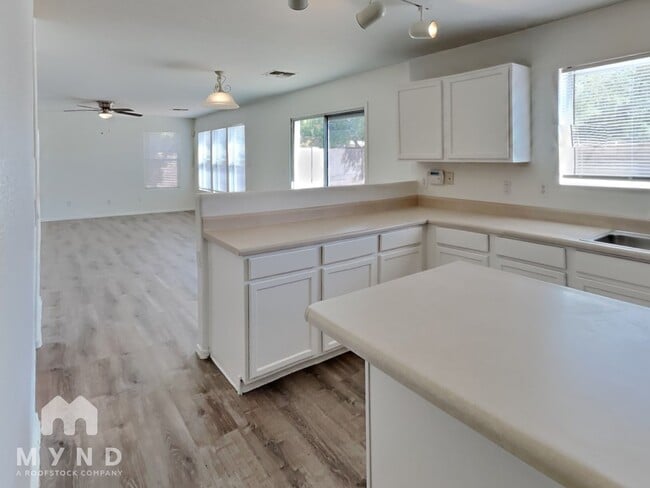 Photo - 13692 E Oxmoor Valley Dr