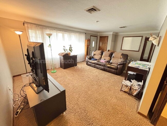 Building Photo - 1416 13th St S