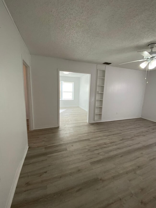 Photo - 3303 35th St