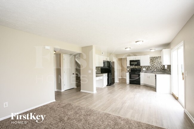 3346 Crestwell Dr
