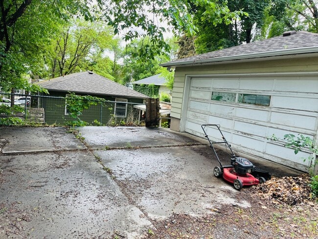 Photo - 515 Avenue C Unidad 515 Avenue C