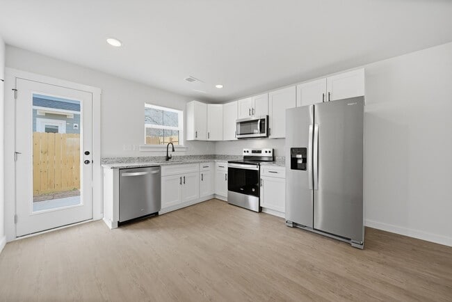 Photo - Brand-New 3BR/2.5BA Luxury Duplex in NW Hickory – Spacious, Modern & Move-In Ready!