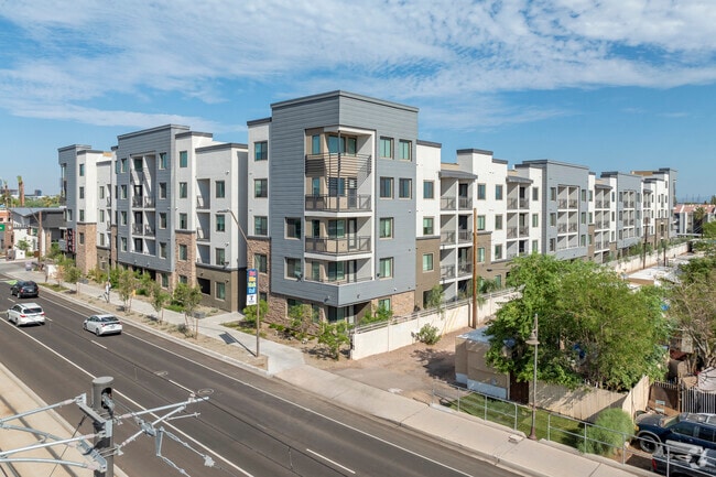 Building Photo - Aura Apache Rental