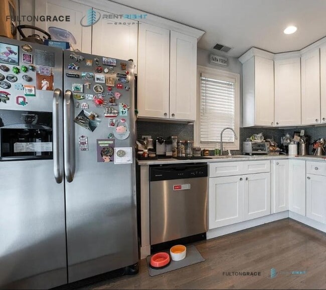 Photo - 2651 W Armitage Ave