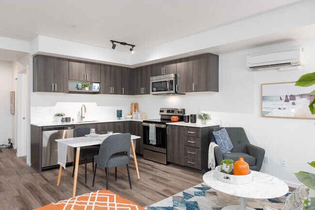 Studio, 1BA - 450-480SF