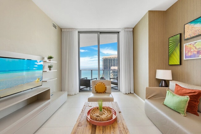 Building Photo - 4111 S Ocean Dr