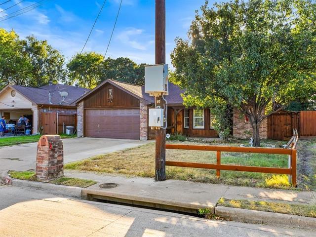 Photo - 315 Gilbert Rd