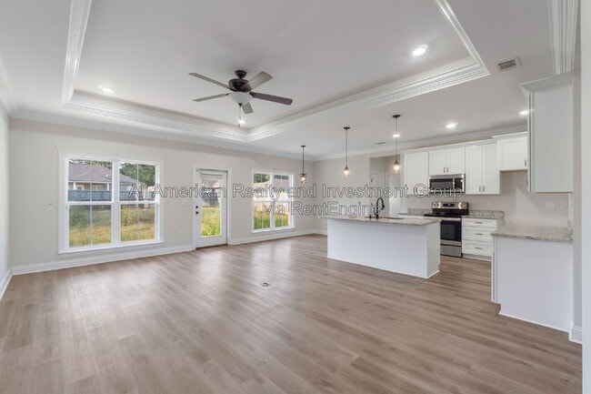 Photo - 331 Adams Dr