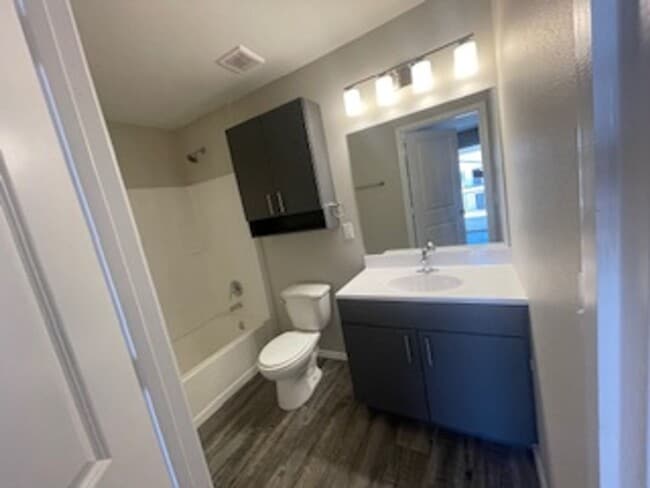 Photo - Apex Villas