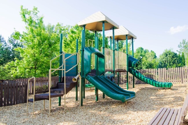 Lullwater at Saluda Pointe