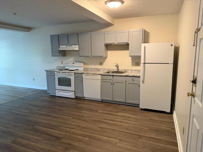 Photo - 30 Gatehouse Rd Unit 309
