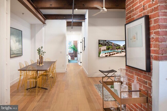 Building Photo - 1099 Germantown Ave Unit M103 Rental