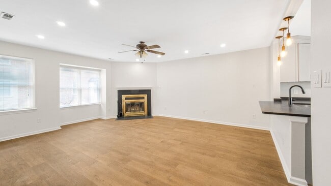 Photo - UPDATED 2BR/2.5 BA Condo with Garage in th...