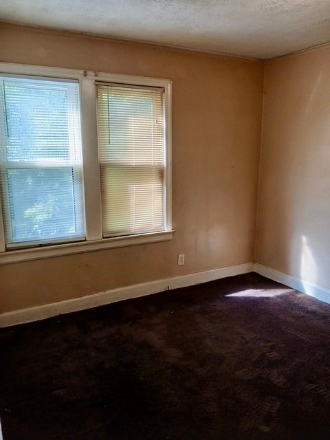 Photo - 8161 Robson St