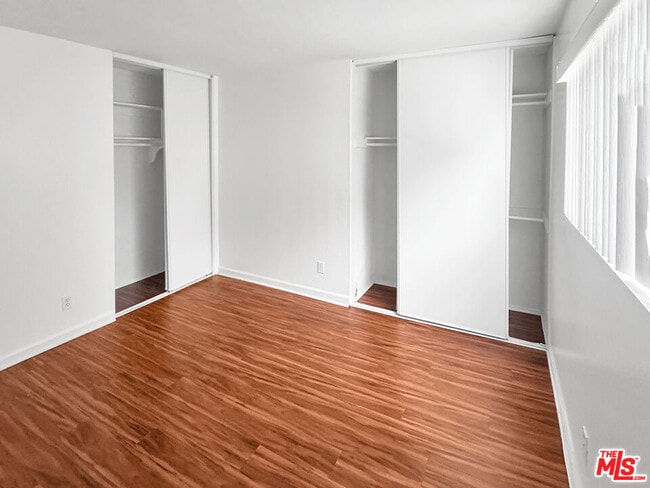 Photo - 972 Larrabee St Unidad 221
