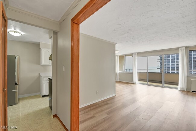 Building Photo - 12900 Lake Ave Unit 1707