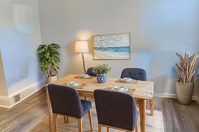 Photo - 227 Beverley St