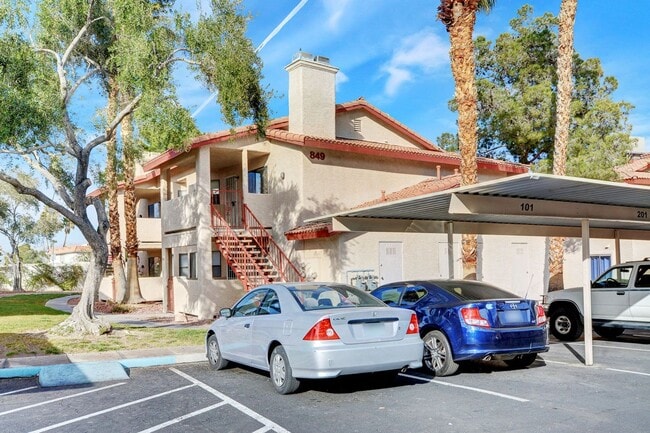 Building Photo - Now Available! Unit 201 Rental