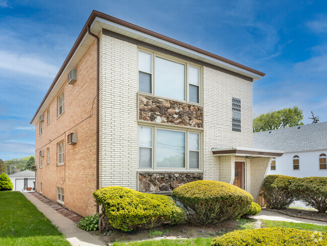 Building Photo - 7351 N Waukegan Rd Rental