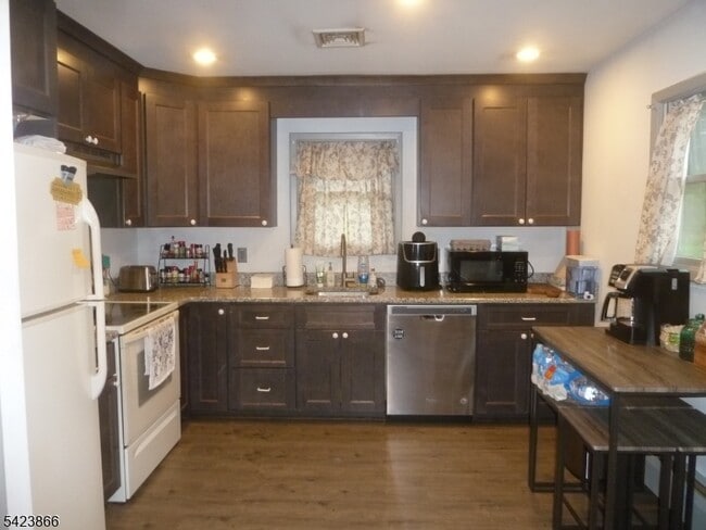 Photo - 72 Kennedy Rd