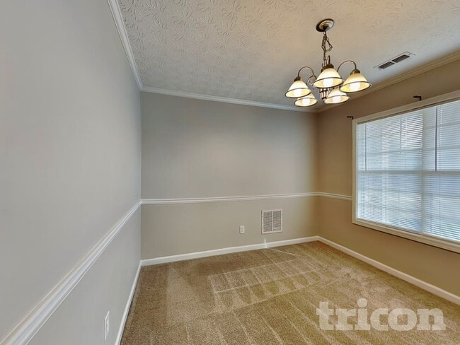 Photo - 235 Red Maple Dr