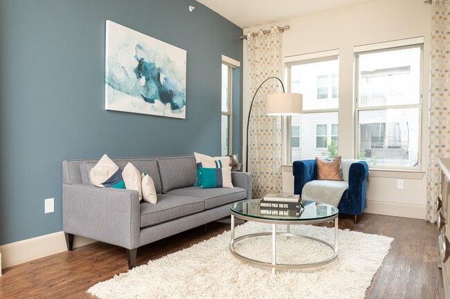 District at Memorial apartments — community photo