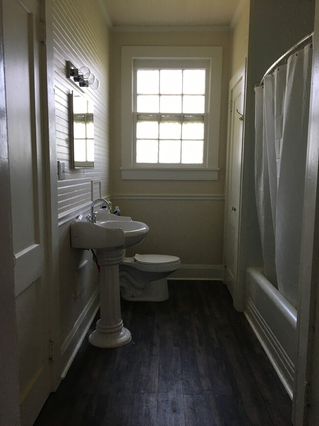 Bathroom 2 - 1039 lady of the lake rd Unit Lot 14