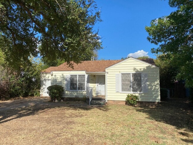 Building Photo - 309 Rockwood Dr Rental
