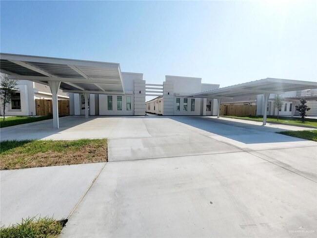 Building Photo - 3808 Las Vistas Ln Unit 1 Rental