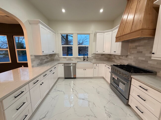 Photo - Fully Furnished Home in the Heart of Old Town Clovis