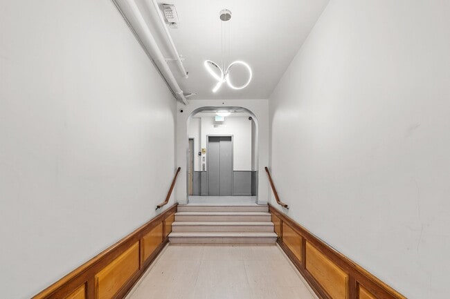 Photo - 6128 Wilshire Blvd