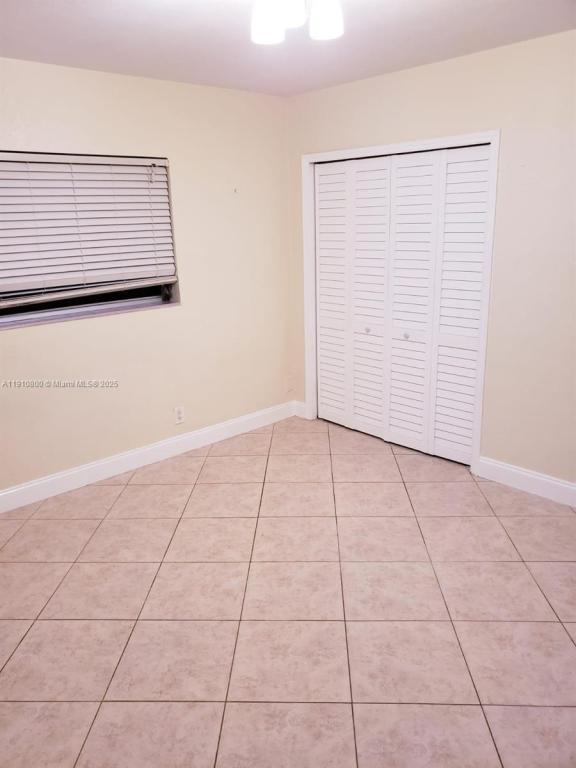 Photo - 1031 N 16th Ct