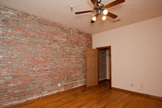 Photo - Market 103 Unidad M 103