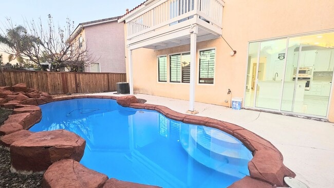 Building Photo - Pool House - Temeku Hills Community- Master Retreat and additional Master Bedroom