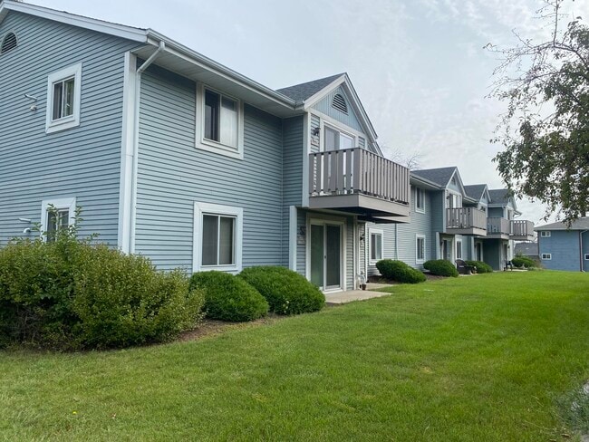 Photo - N89W15750 Main St Apartment