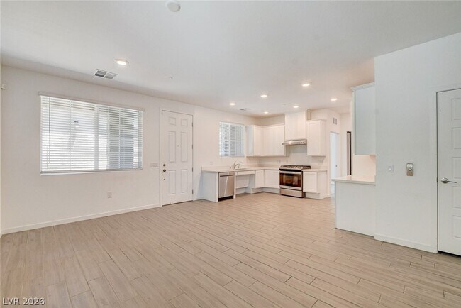 Photo - 5730 Sky Pointe Dr
