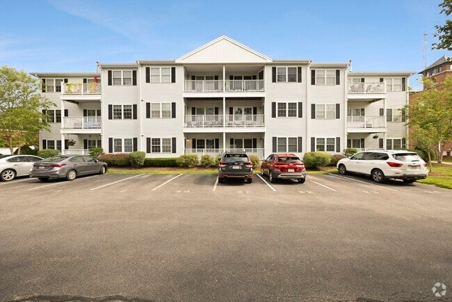 Building Photo - 68 Temple St Unit 103 Rental