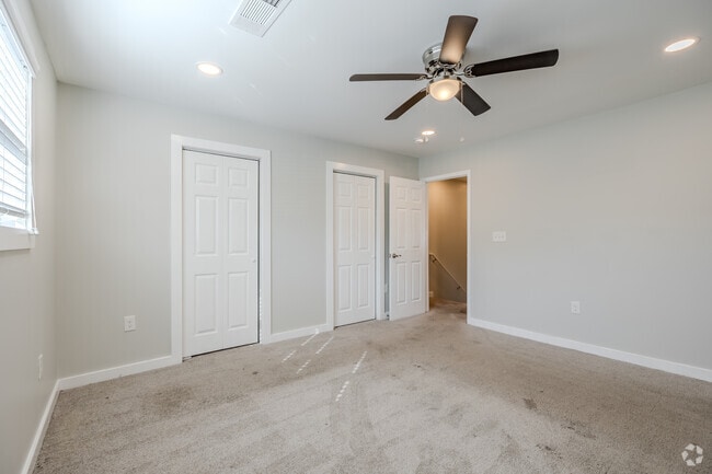 2BR, 1.5BA - 1100SF - Bedroom 1