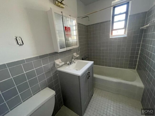 Photo - 1 bedroom in Queens NY 11106 Unit 3G