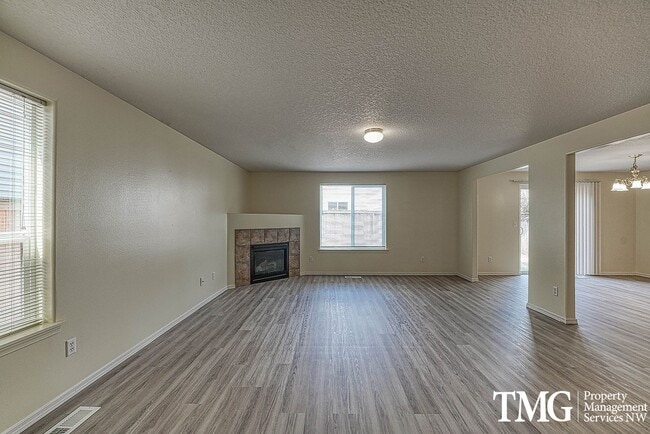 Photo - 15012 NE 68th Way