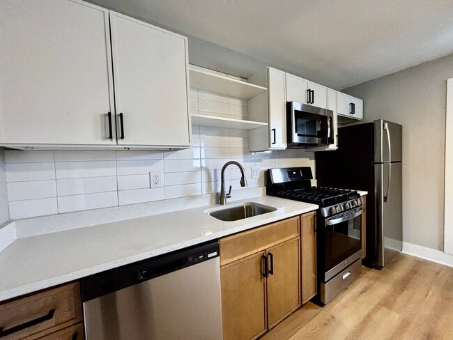 Photo - Halsted Park Apartments