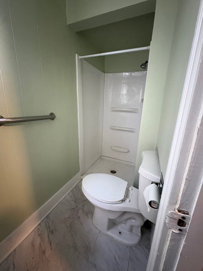 Photo - 3605 E 42nd St