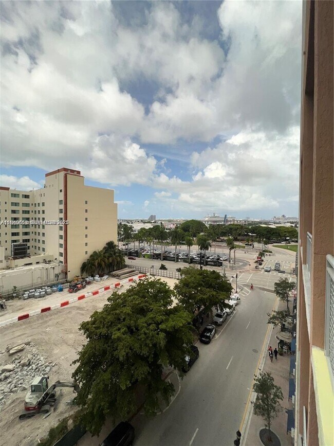 Photo - 244 Biscayne Blvd Unidad 643