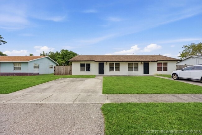 3847 Roan Ct E