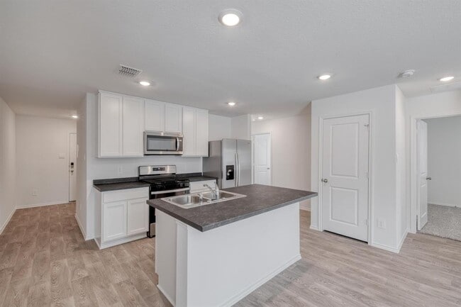 Photo - 346 Bull Lake Cir