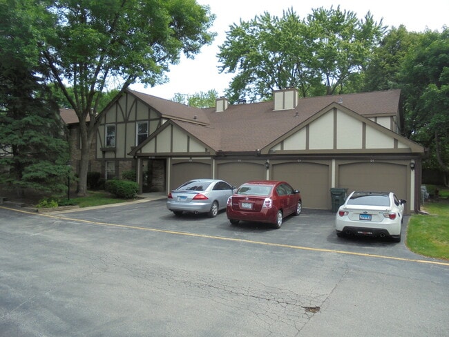 Photo - 4730 Calvert Dr Unit C2